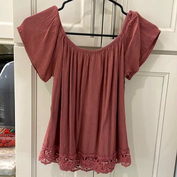 a &k originals Tops - Cute flutter sleeve dusty, rose top